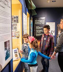 Images/history-museum-exhibit-children-activities.jpg.